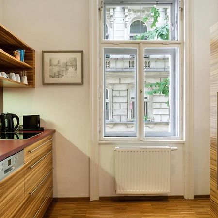 Apartments Fuchsthallergasse Виена Екстериор снимка
