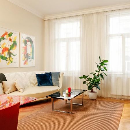 Apartments Fuchsthallergasse Виена Екстериор снимка