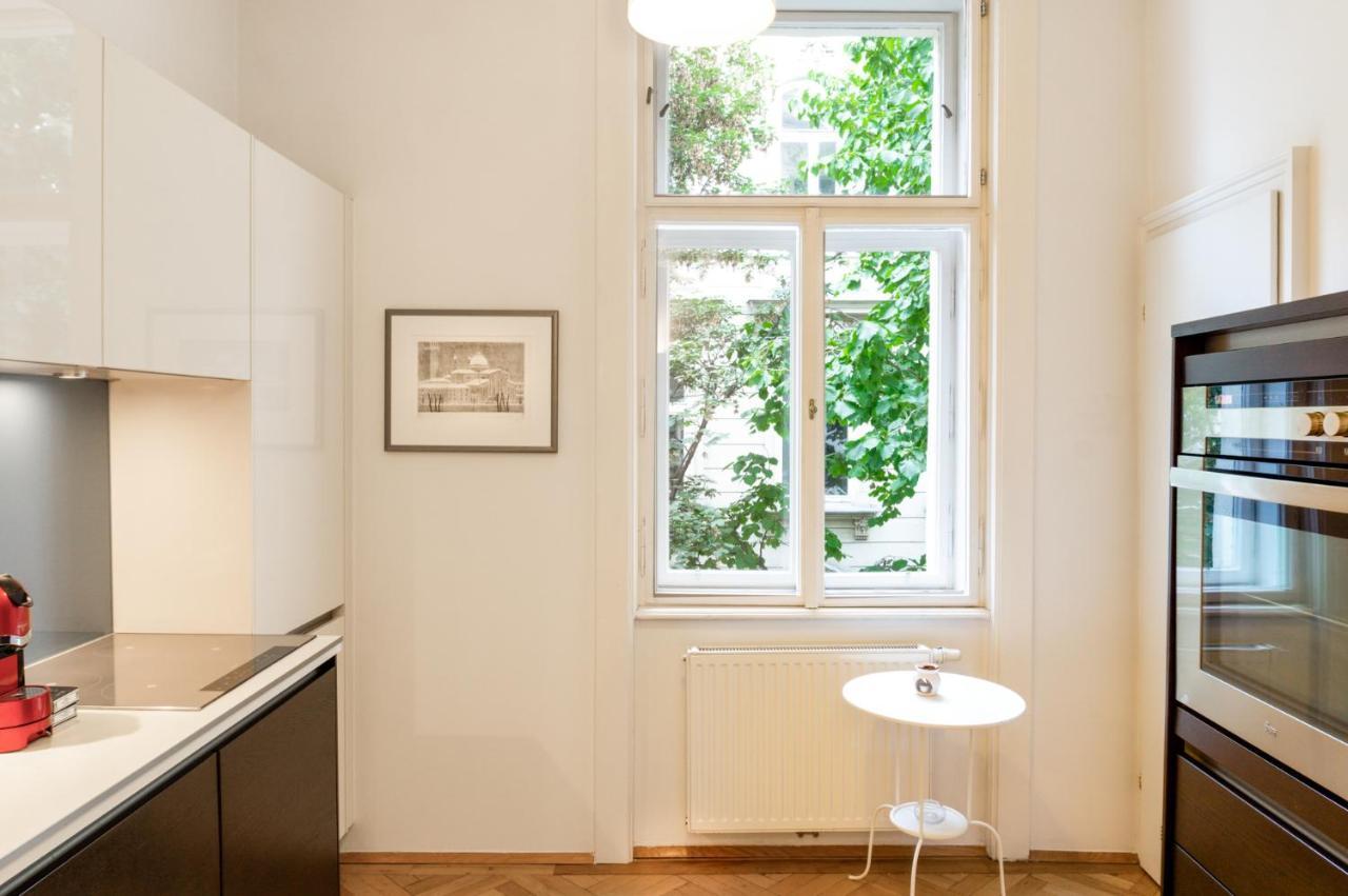 Apartments Fuchsthallergasse Виена Екстериор снимка